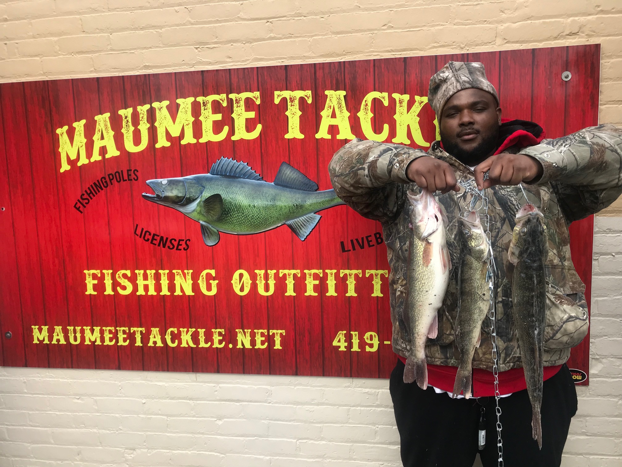 Maumee River Update -28 Feb 2018- First Walleye of the Season Brought Into Shop!