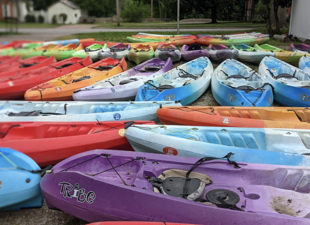 Kayak Rental Grand Rapids Above the Dam Call (419)8303077 TO